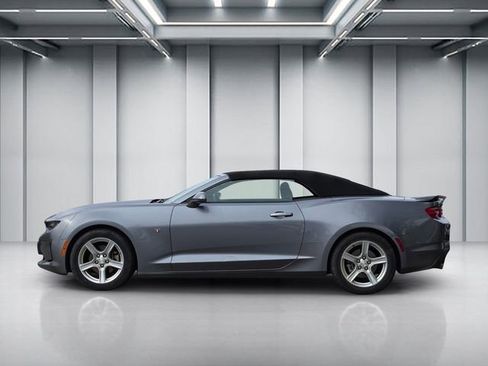 Used 2020 Chevrolet Camaro LT RWD image 7