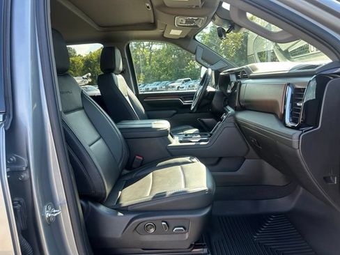 Used 2025 GMC Sierra 2500 Denali w/ Technology Package AWD/4WD image 11