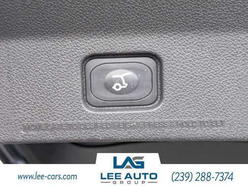 Used 2014 Ford Explorer Limited w/ Equipment Group 301A FWD image 10