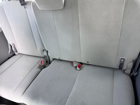 Used 2014 Toyota Sienna LE FWD image 7