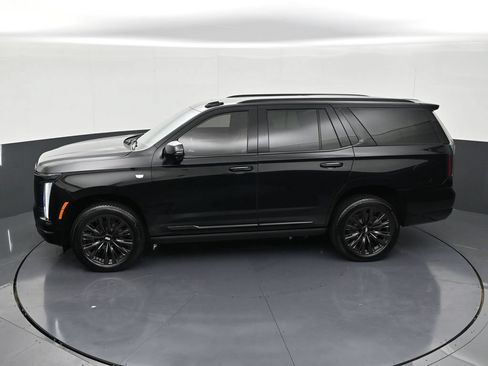 Used 2025 Cadillac Escalade Sport w/ LPO, ONYX Package AWD/4WD image 15