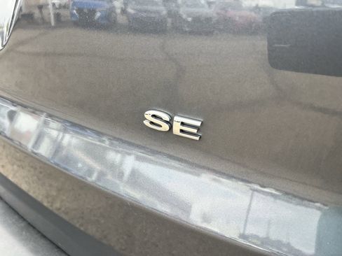 Used 2021 Ford EcoSport SE w/ SE Appearance Package image 6