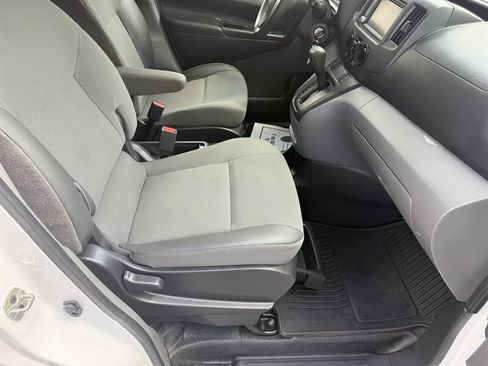Used 2021 Nissan NV200 SV w/ Back Door Glass Package image 10