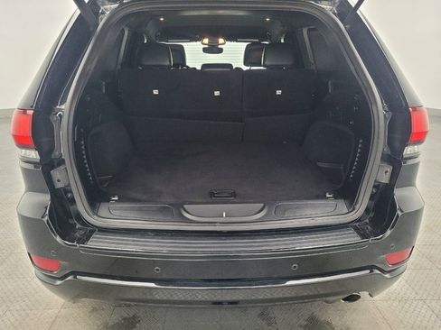 Used 2018 Jeep Grand Cherokee Altitude image 29