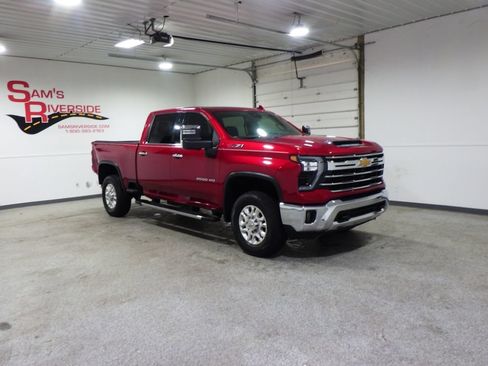 Used 2024 Chevrolet Silverado 2500 LTZ w/ LTZ Convenience Package AWD/4WD image 5