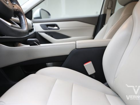 Used 2023 Nissan Rogue SL w/ SL Premium Package FWD image 10