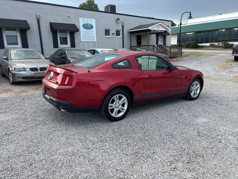 Used 2010 Ford Mustang Coupe RWD image 8