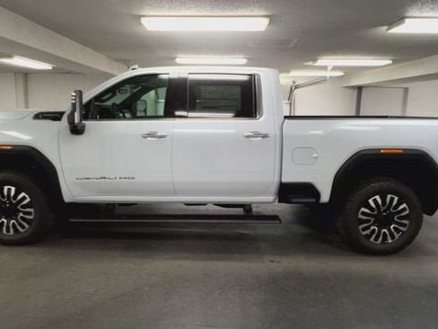 New 2026 GMC Sierra 2500 Denali Ultimate image 5