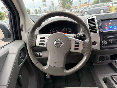 Used 2019 Nissan Frontier S image 19