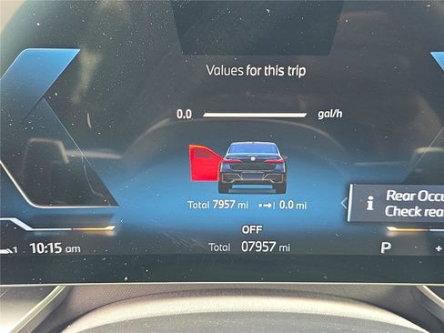 Certified 2025 BMW 740i w/ Premium Package image 24