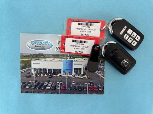 Used 2023 Honda Odyssey EX-L image 4