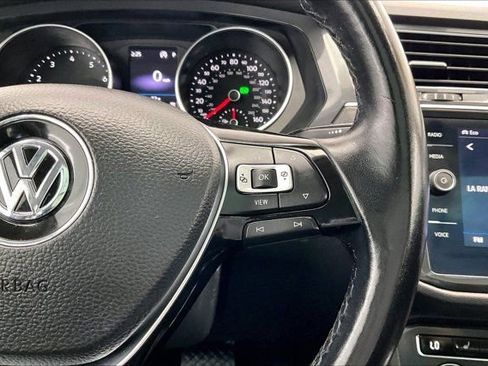 Used 2019 Volkswagen Tiguan SE w/ Panoramic Sunroof Package image 22