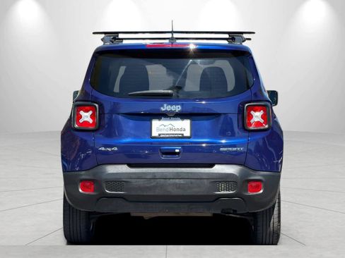 Used 2019 Jeep Renegade Sport w/ Sport Appearance Group AWD/4WD image 7