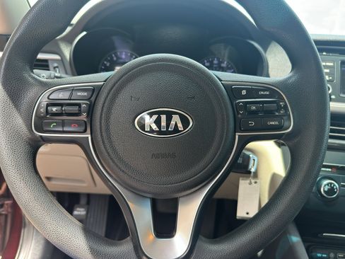 Used 2016 Kia Optima LX FWD image 13