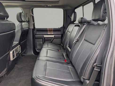 Used 2019 Ford F150 Lariat w/ Equipment Group 502A Luxury image 14