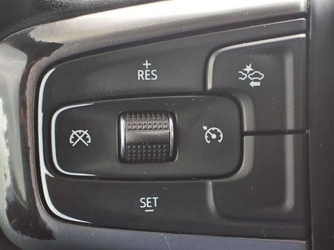 Used 2024 Chevrolet Silverado 2500 LT AWD/4WD image 13