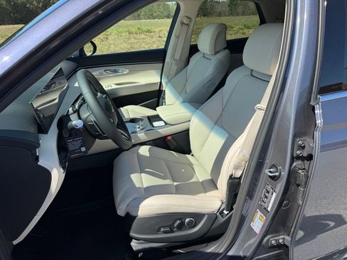 New 2026 Genesis GV70 2.5T Sport Prestige w/ G1 Accessory Package image 18