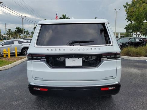 Used 2023 Jeep Grand Wagoneer Series II image 23