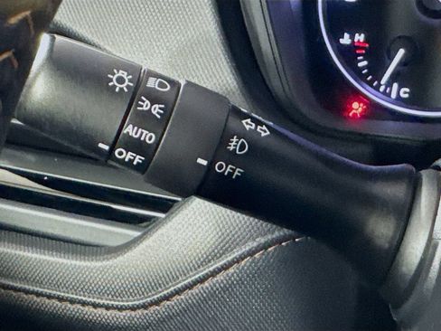 Used 2025 Subaru Forester Touring AWD/4WD image 12