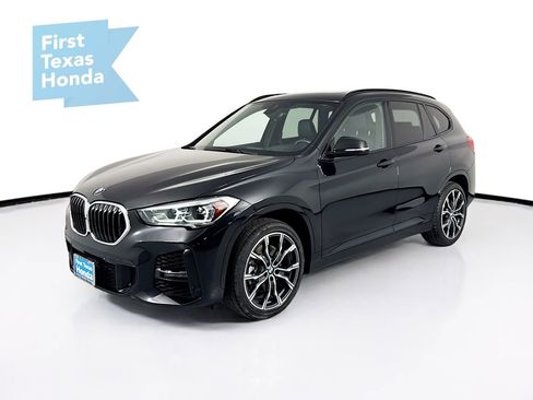 Used 2021 BMW X1 sDrive28i w/ M Sport Package image 3