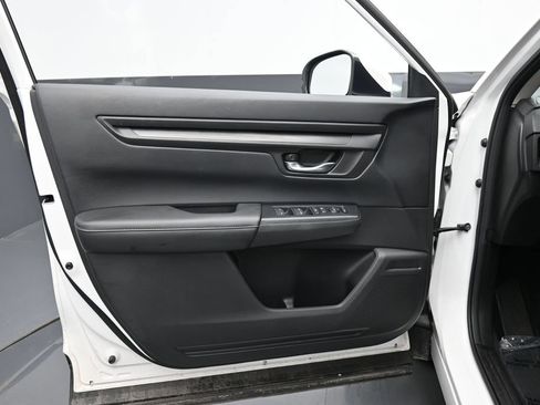 Certified 2025 Honda CR-V EX image 18
