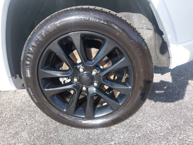 Used 2020 Jeep Grand Cherokee Altitude AWD/4WD image 12