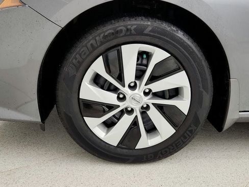 Used 2022 Nissan Altima 2.5 S image 9