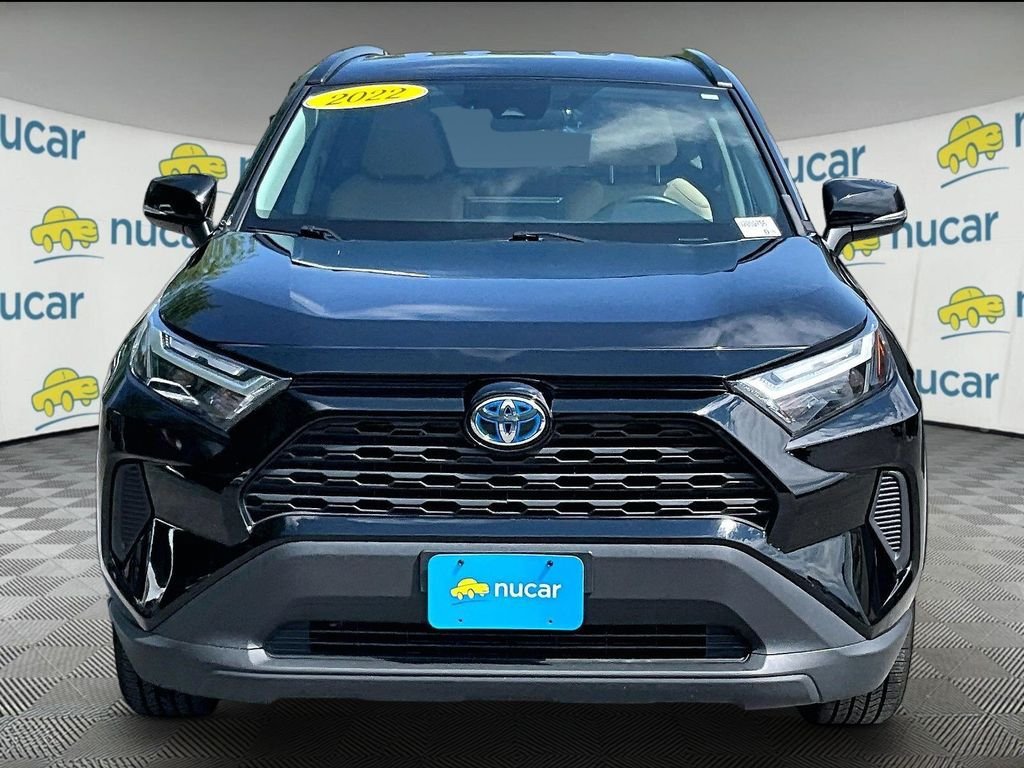 Used 2022 Toyota RAV4 XLE w/ XLE Grade Weather Package AWD/4WD image 2