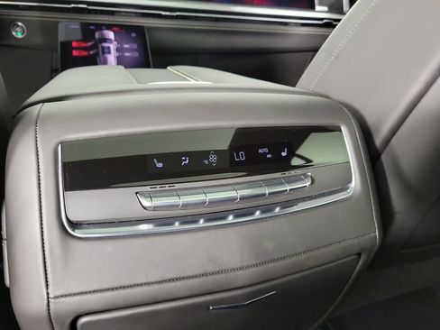 Used 2026 Cadillac Escalade V w/ LPO, Floor Liner Package AWD/4WD image 15