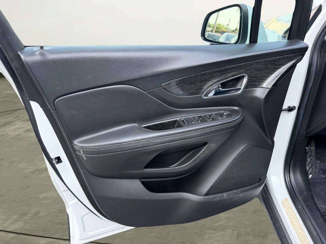 Used 2016 Buick Encore FWD image 14