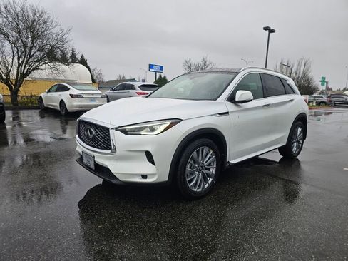 Used 2025 INFINITI QX50 Luxe image 3