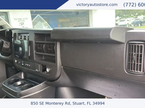 Used 2020 Chevrolet Express 2500 w/ Driver Convenience Package RWD image 19