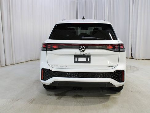 New 2026 Volkswagen Tiguan SEL R-Line image 26