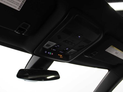 Certified 2023 Cadillac XT5 Premium Luxury image 23