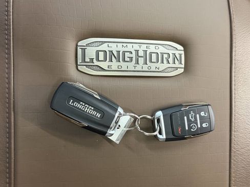 Used 2024 RAM 2500 Limited w/ Safety Group image 22