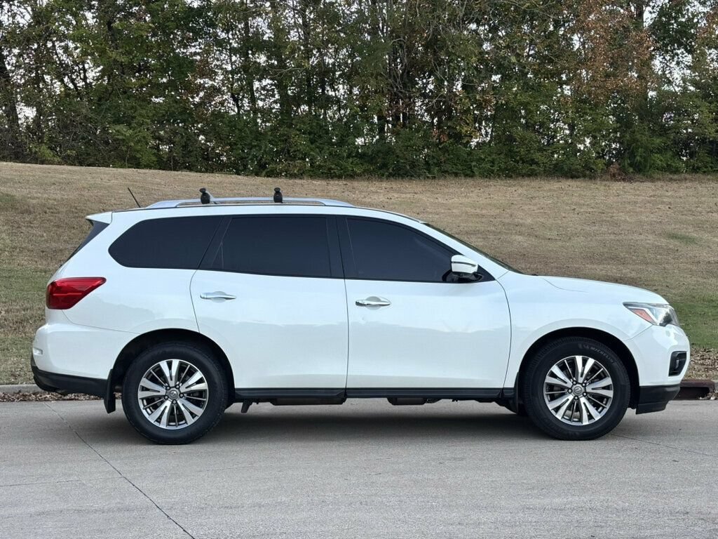 Used 2018 Nissan Pathfinder SL FWD image 8