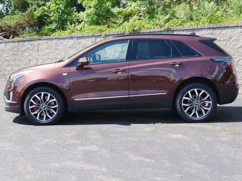 Certified 2022 Cadillac XT5 Sportv w/ Technology Package AWD/4WD image 3