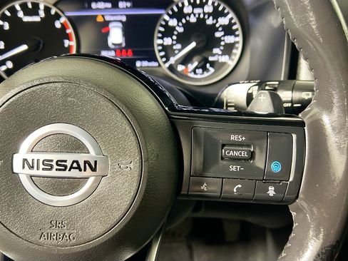 Used 2021 Nissan Rogue SL image 19