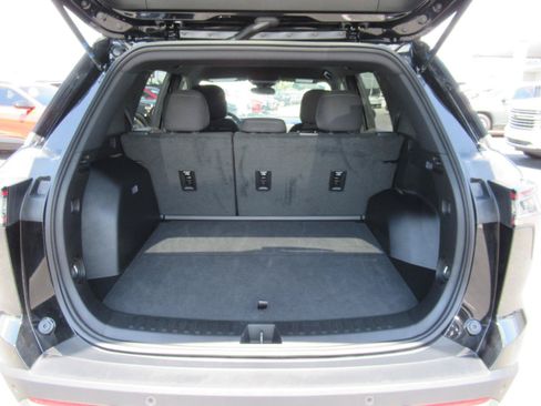 Certified 2026 Chevrolet Equinox LT FWD image 34