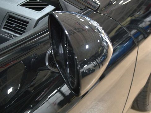 Used 2009 Dodge Challenger R/T RWD image 32