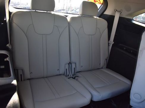 Used 2024 Kia Sorento SX Prestige image 16