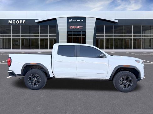 Used 2025 GMC Canyon Elevation w/ Convenience Package RWD image 2