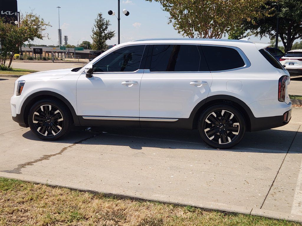 Used 2024 Kia Telluride SX w/ Towing Package AWD/4WD image 12