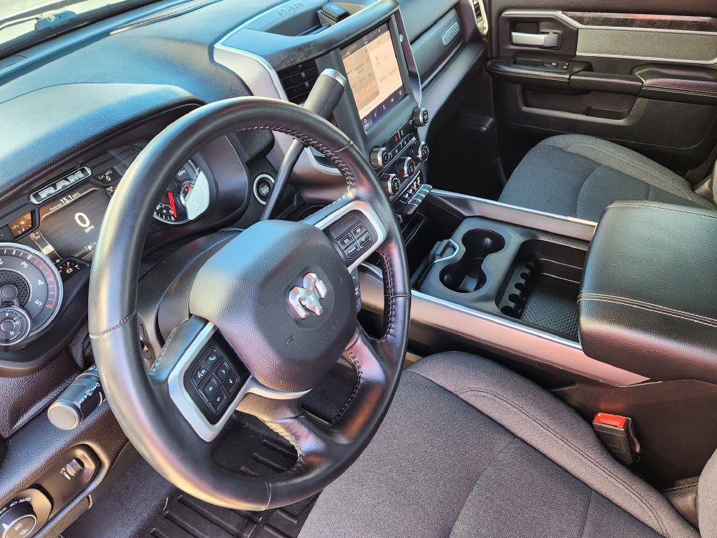 Used 2022 RAM 2500 Big Horn w/ Night Edition AWD/4WD image 7