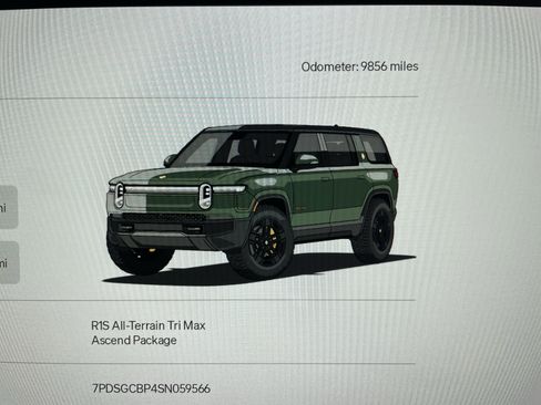 Used 2025 Rivian R1S Premium image 25