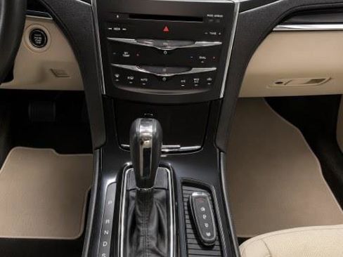 Used 2015 Lincoln MKS AWD w/ Equipment Group 101A image 9