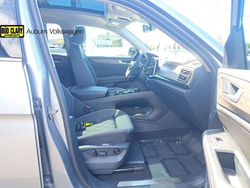 New 2026 Volkswagen Atlas SEL Premium R-Line AWD/4WD image 17