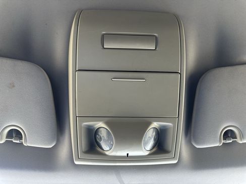 Used 2016 Dodge Grand Caravan American Value Package w/ UConnect Hands-Free Group FWD image 23