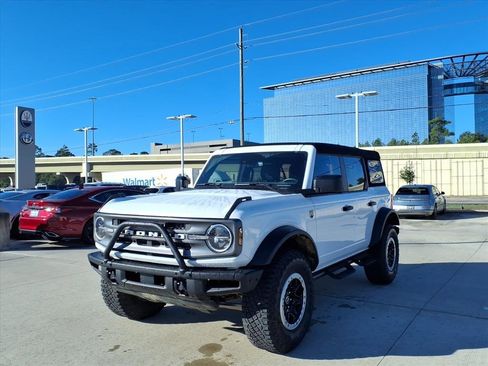 Used 2024 Ford Bronco Big Bend w/ Sasquatch Package image 2