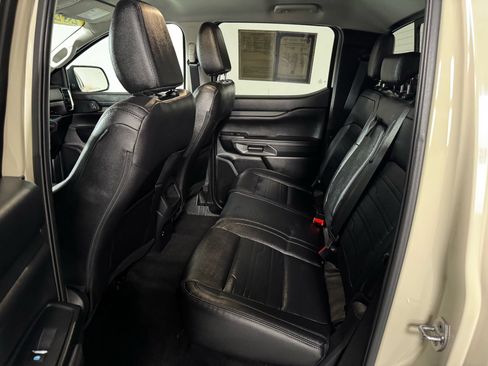 Used 2025 Ford Ranger Lariat w/ FX4 Off-Road Package AWD/4WD image 16